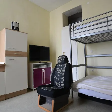 Ma-a2 Single Guest house *